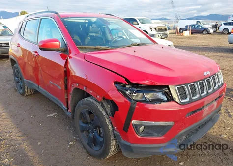 2018 Jeep Compass Latitude 4X4 из США, поврежденный, VIN 3C4NJDBB2JT483973